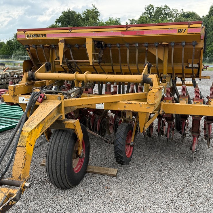 HAYBUSTER 107