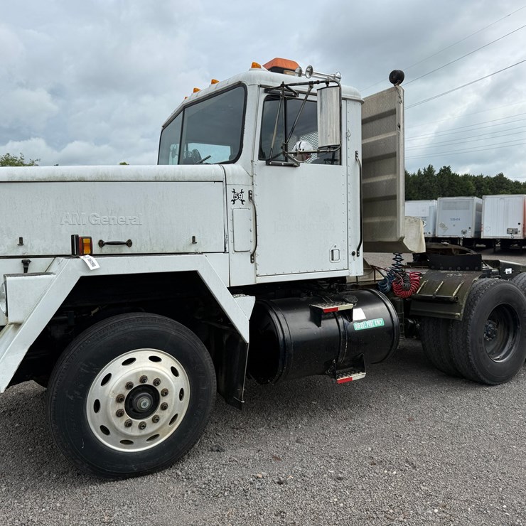 #47 • 1984 AM GENERAL TANDEM AXLE ROAD TRACTOR