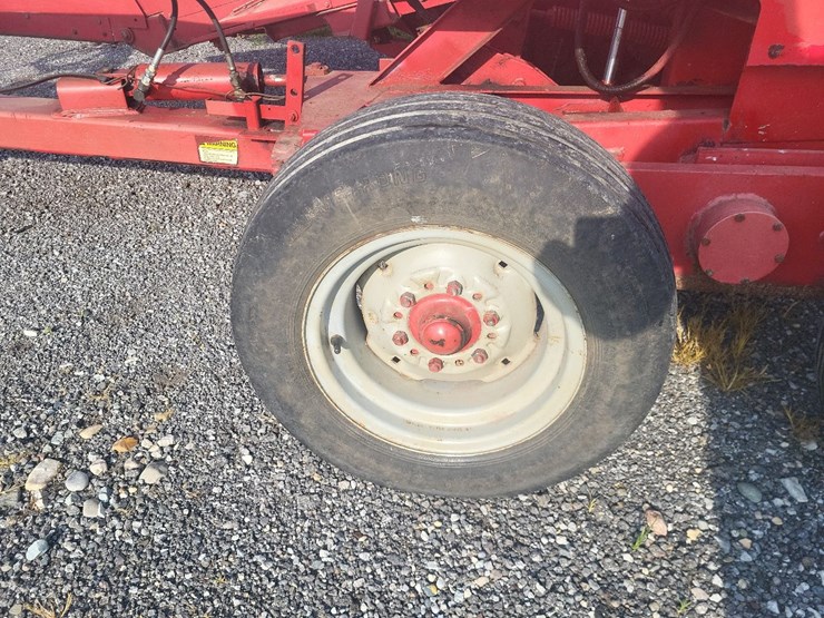 gehl-1065-tandem-axle-forage-chopper-w/2-heads---nice-image-19
