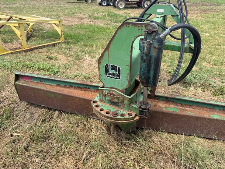 john-deere-10-image-6