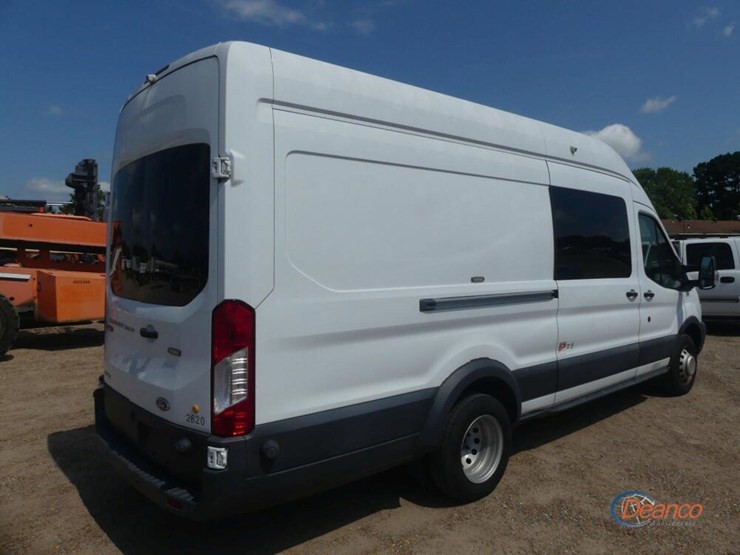 2016-ford-transit-image-2