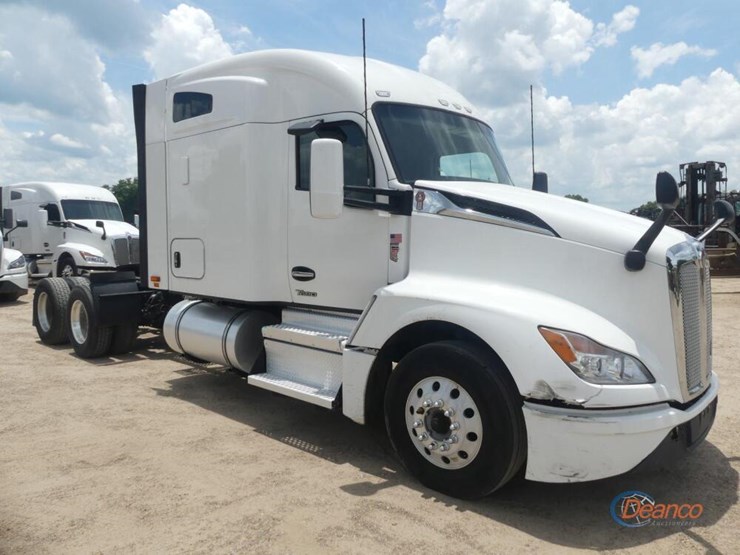 2022-kenworth-t680-image-1