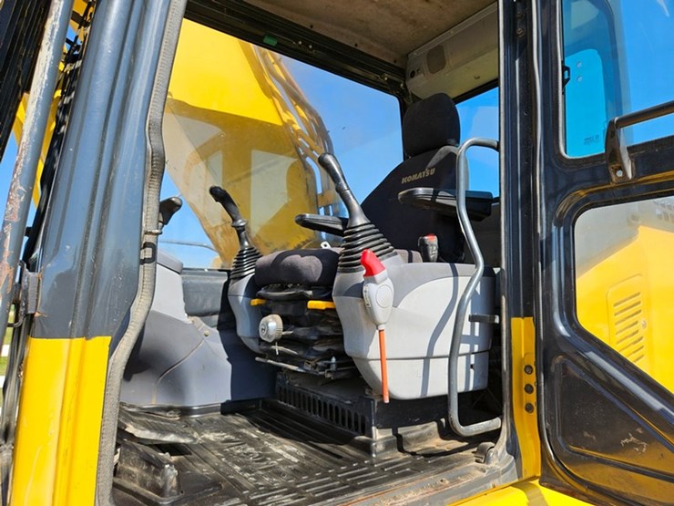 2006-komatsu-pc300-lc-image-63