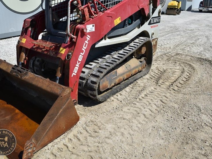 takeuchi-tl10v2-image-38