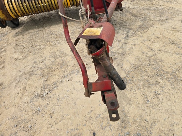 new-holland-315-image-9