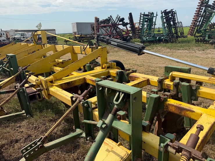 #51910-•-roll-a-cone-12-row-38"-spacing-hipper-10-3218-inv#51910-image-18