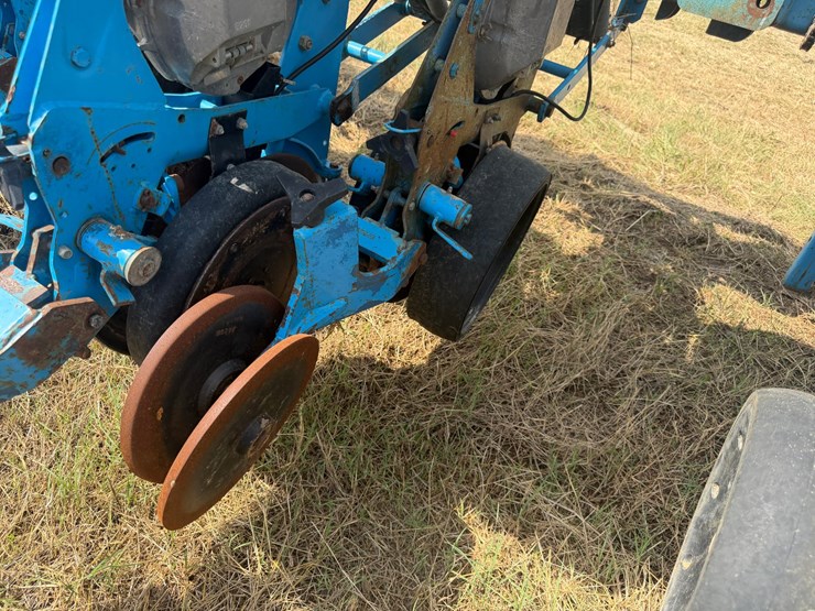 #51909-•-monosem-12-twin-row-38"-center-planter-05a116-inv#51909-image-91