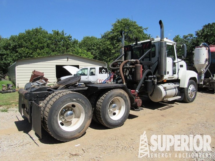 2006-mack-chn613-image-4