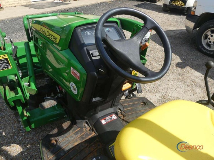 john-deere-1025r-image-15