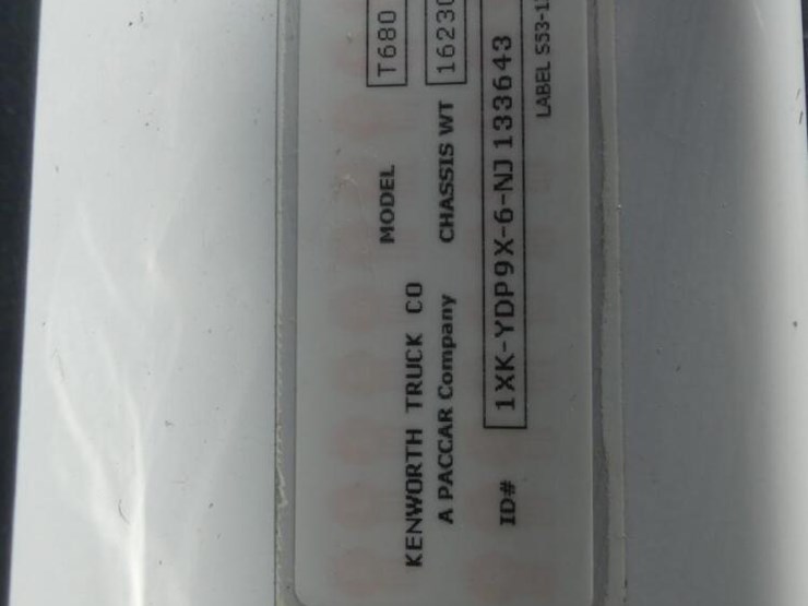 2022-kenworth-t680-image-22