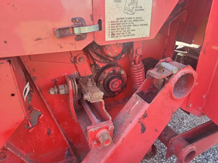 gehl-1065-tandem-axle-forage-chopper-w/2-heads---nice-image-31