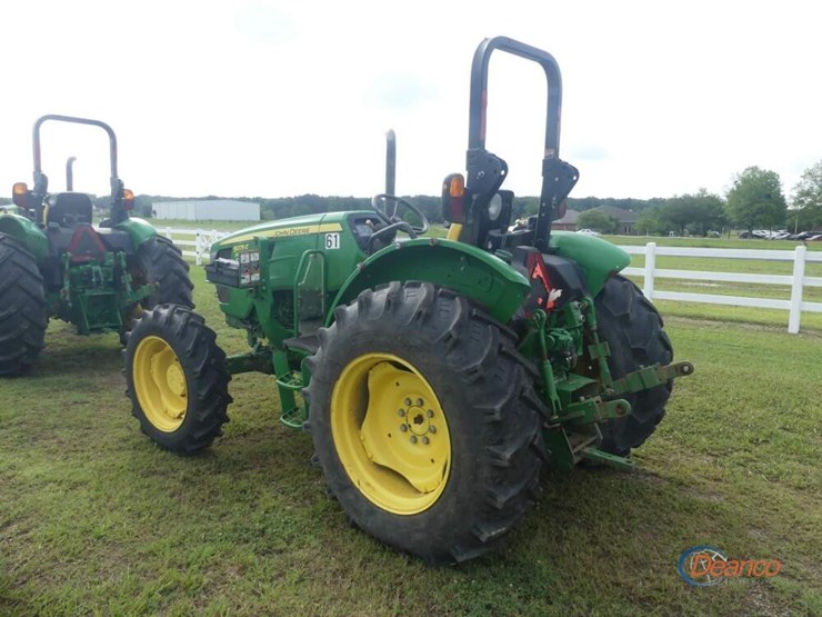 2021-john-deere-5075e-image-4