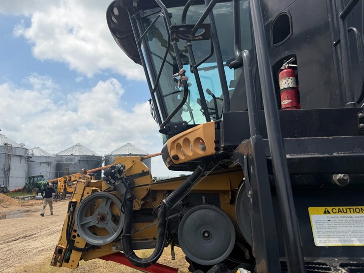 claas-lexion-760-image-52
