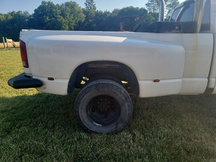 2003-dodge-ram-3500-4x4-4-door-truck-image-27