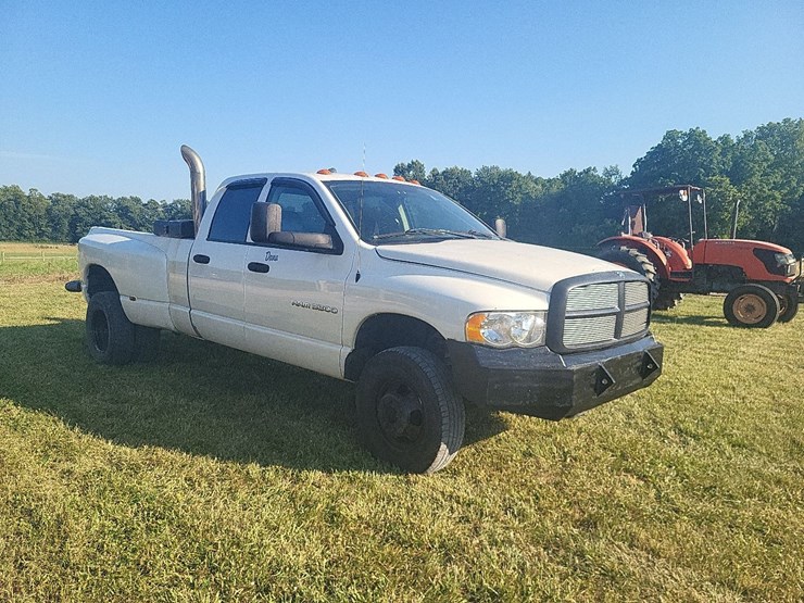 2003-dodge-ram-3500-4x4-4-door-truck-image-7