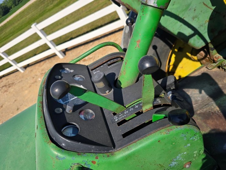 john-deere-4020-image-21