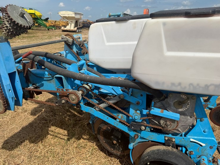 #51909-•-monosem-12-twin-row-38"-center-planter-05a116-inv#51909-image-115