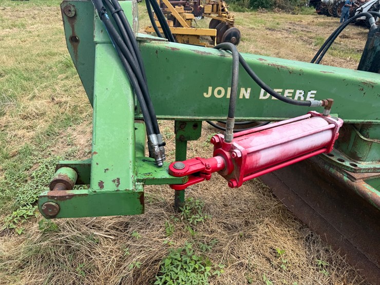 john-deere-10-image-8