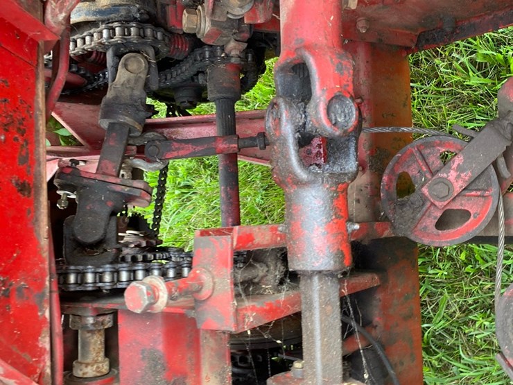case-ih-881-forage-harvester-image-28