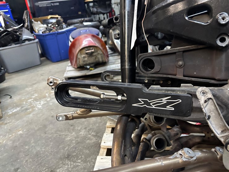 #404-•-lot-of-parts-for-suzuki-gsx/r-image-5