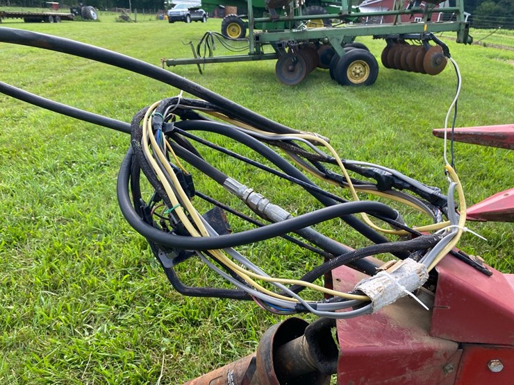 case-ih-881-forage-harvester-image-35