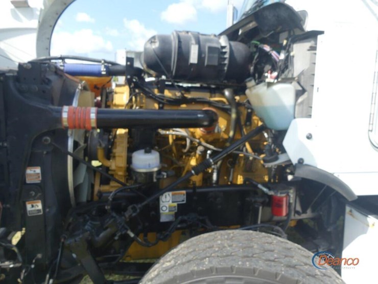 2015-kenworth-t800-image-11