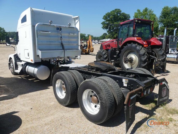 2022-kenworth-t680-image-3