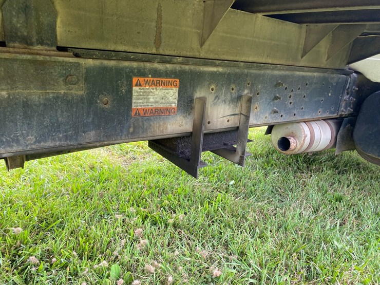 ih-1700-grain-truck-image-12