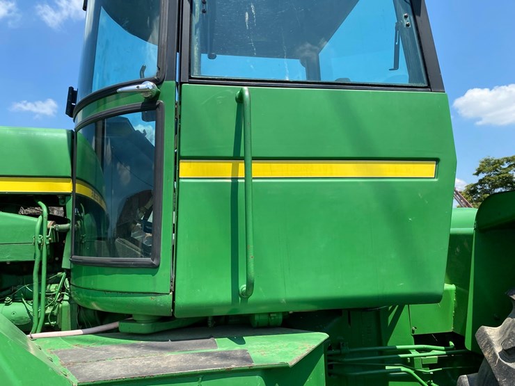 john-deere-8430-image-42