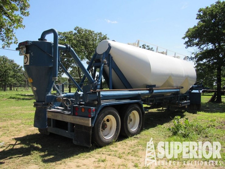 (x)-2006-lbi-heb-ht2-j1000x3-t/a-pneumatic-bulk-cement-trailer-image-3