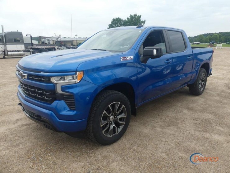 2022-chevrolet-silverado-1500-z71-image-13