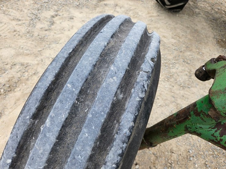 john-deere-4320-image-39