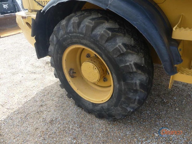 2014-caterpillar-908h2-image-11