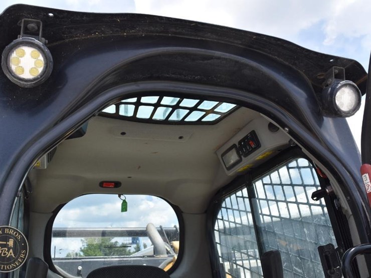 2019-caterpillar-299d3-image-37