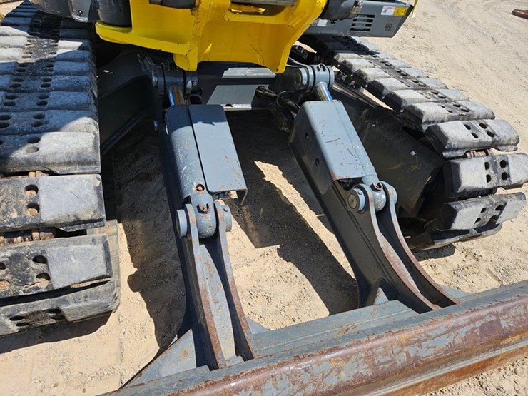 wacker-neuson-et145-image-18