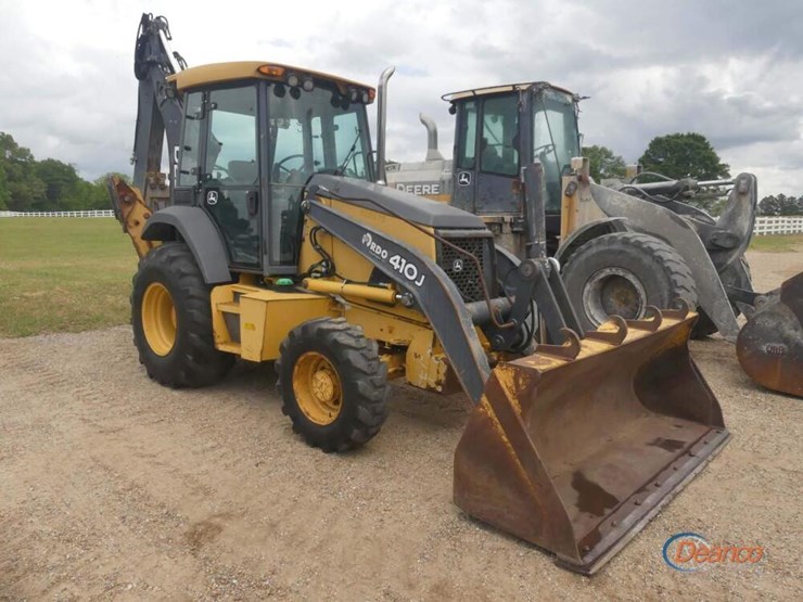 deere-410j-image-1