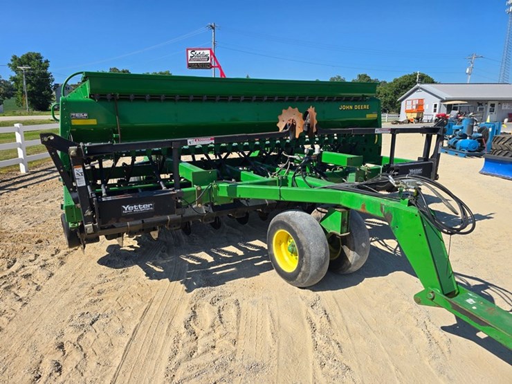john-deere-1560-image-8