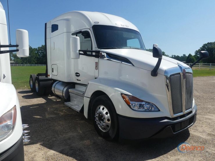 2022-kenworth-t680-image-1