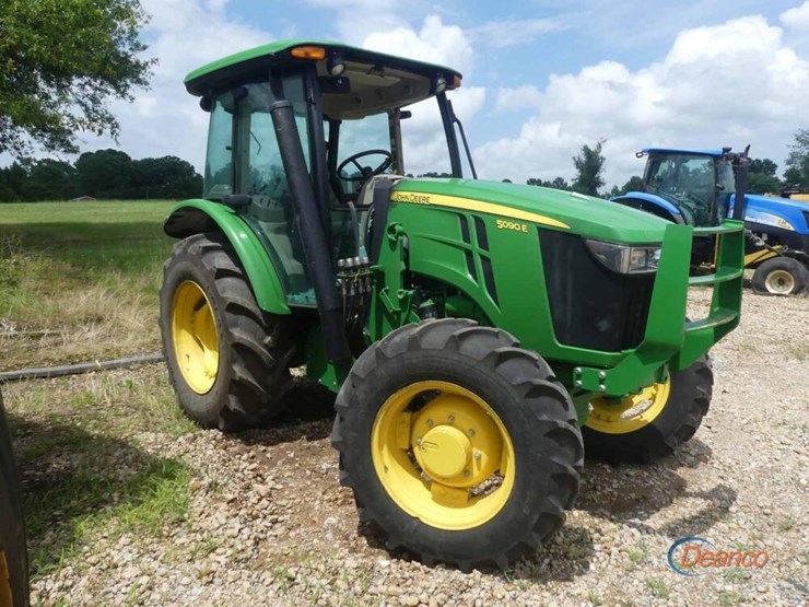 2020-john-deere-5090e-image-1