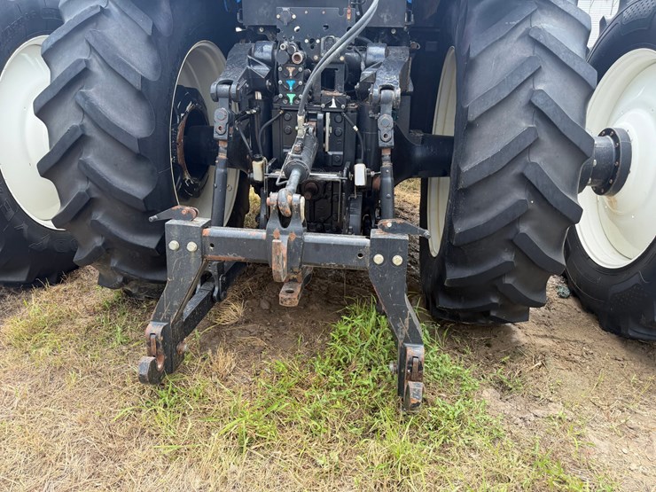2015-new-holland-t8.350-image-15