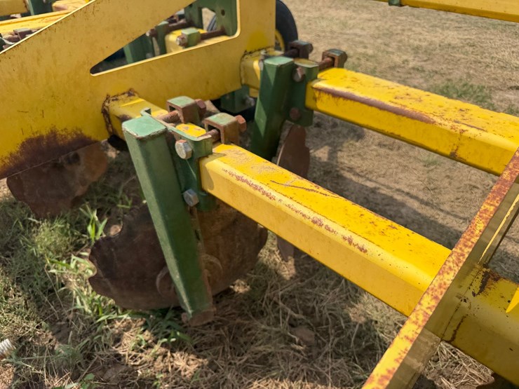 #51910-•-roll-a-cone-12-row-38"-spacing-hipper-10-3218-inv#51910-image-38