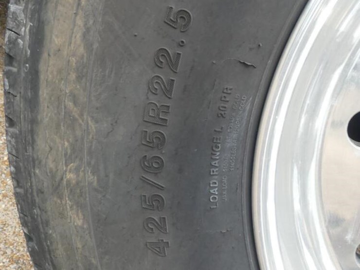 2014-kenworth-t800-image-18