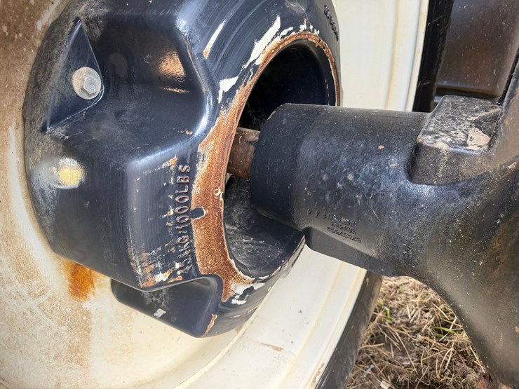 2015-new-holland-t8.350-image-9