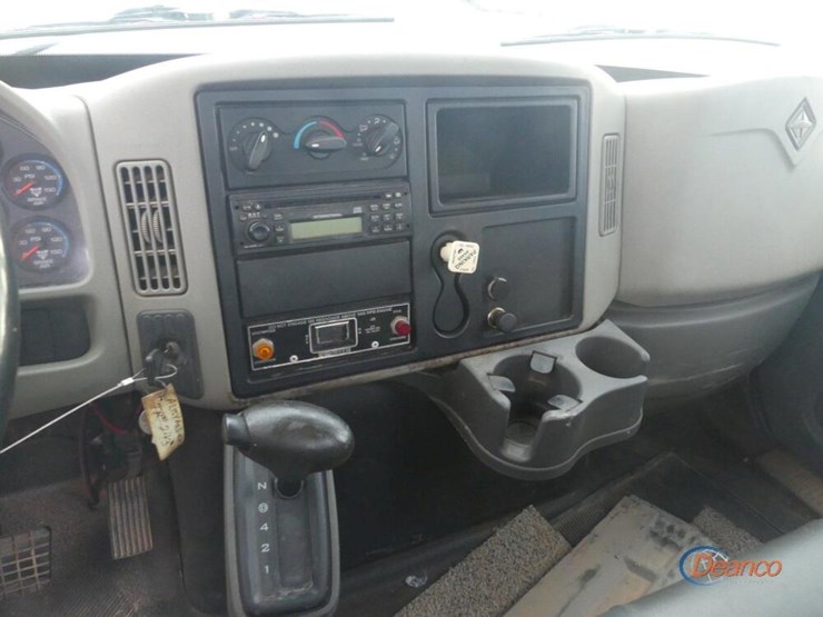 2008-international-durastar-4300-image-19
