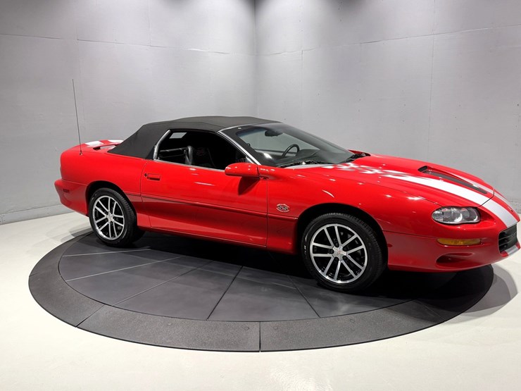 #1517-•-2002-chevrolet-camaro-ss-image-12