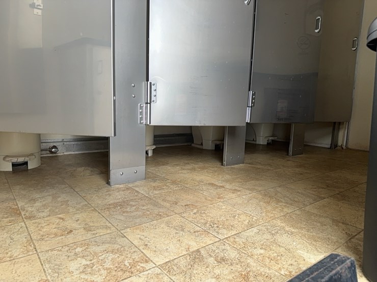 1992-pace-restroom-trailer-image-69