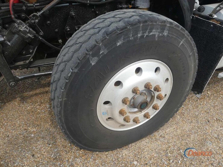2012-kenworth-t800-image-17