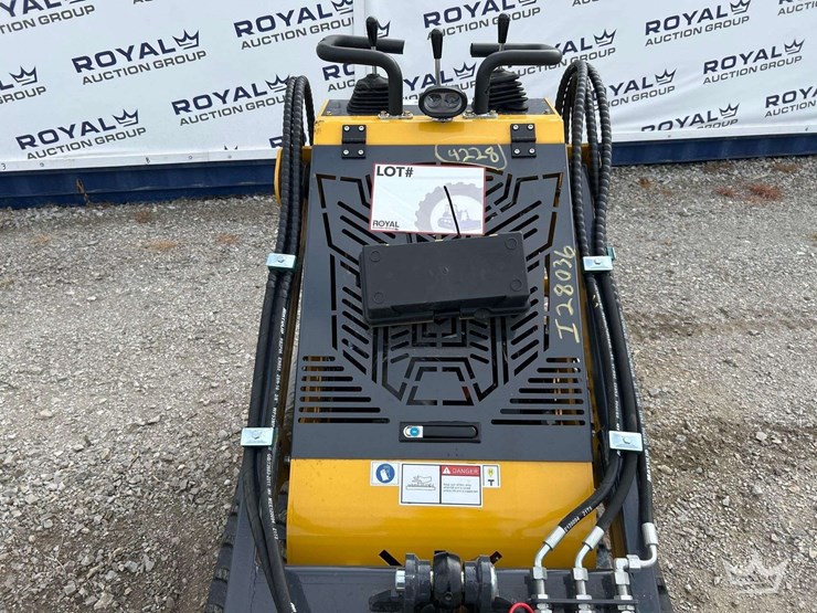 2026-ssl60-mini-track-loader-skid-steer.-image-11