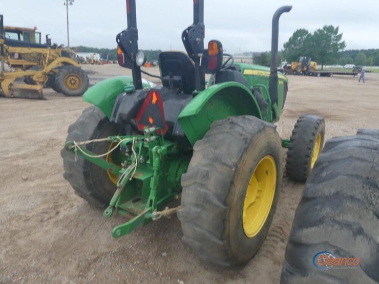john-deere-5045e-image-2