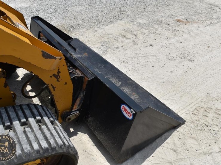 2019-caterpillar-299d3-image-19